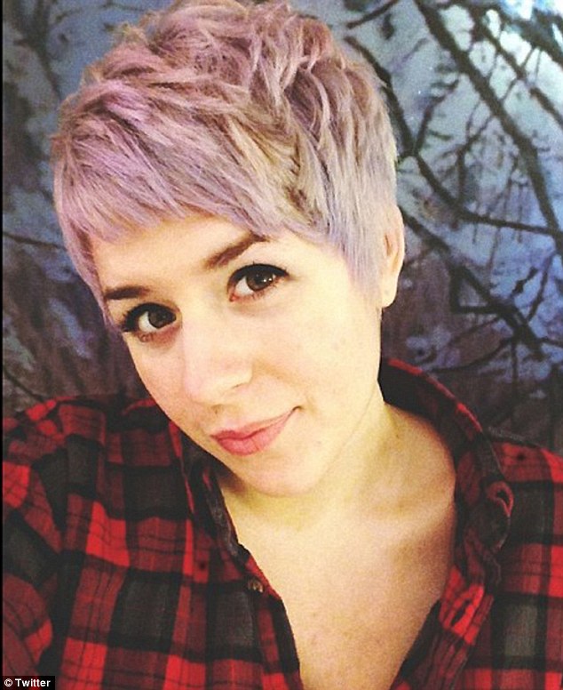 article-2271771-17436063000005DC-648_634x776