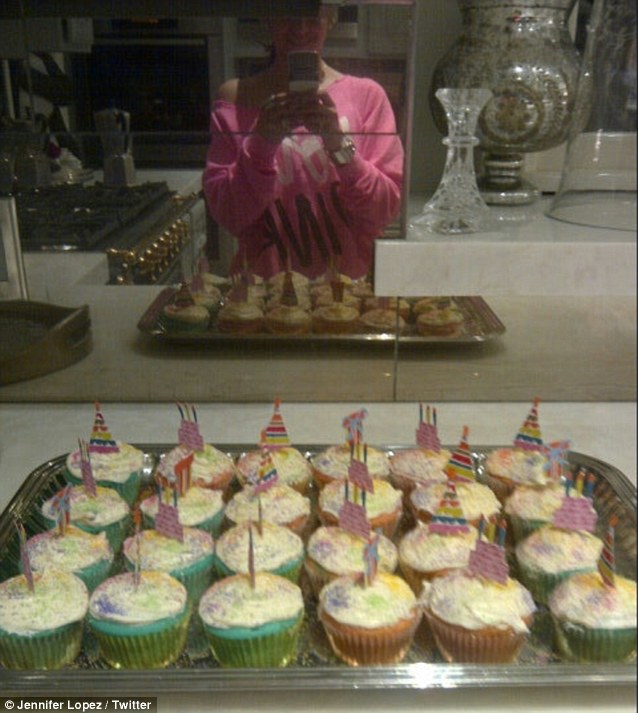 jennifer lopez cupcakes