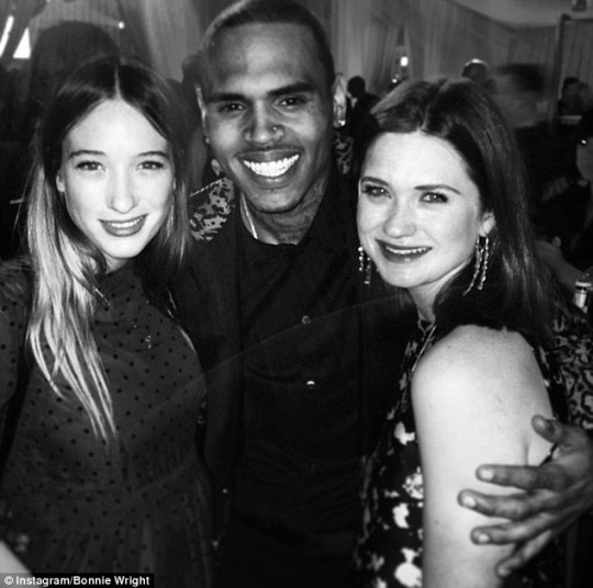 bonnie-wright-chris-brown