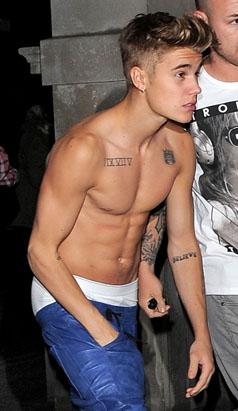 bieber-shirtless