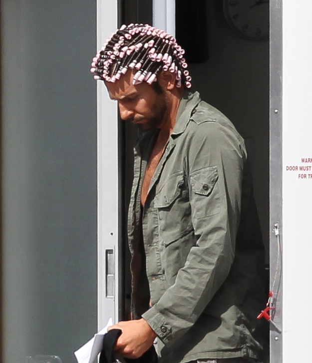 bradley-cooper-curlers-2