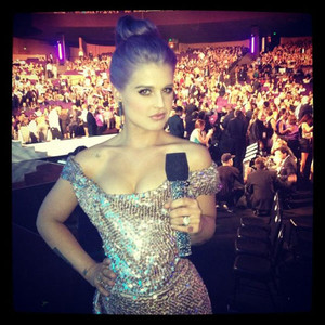 kelly-osbourne-award