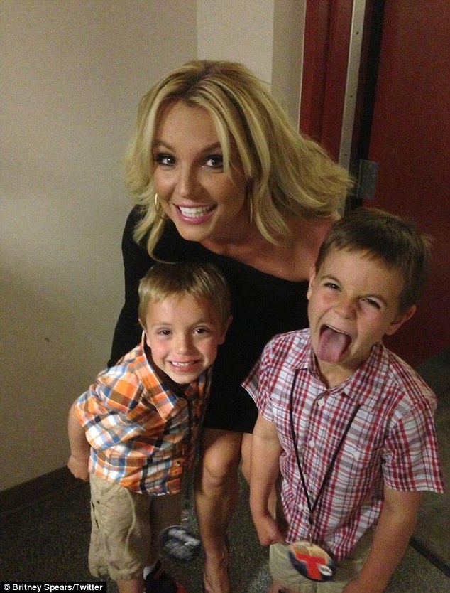 britney-spears-mum