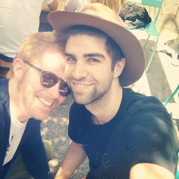 Jesse-Tyler-Ferguson-Justin-Mikita1