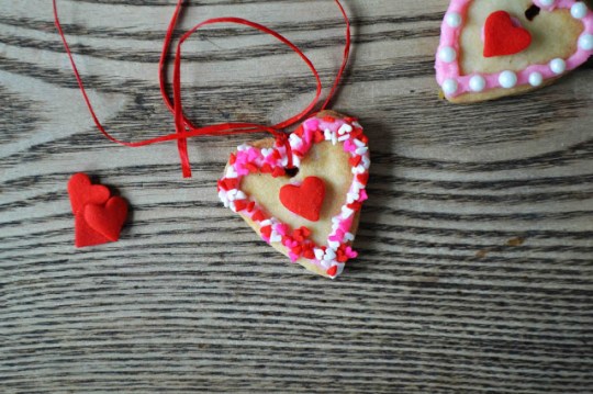 heart cookie necklace
