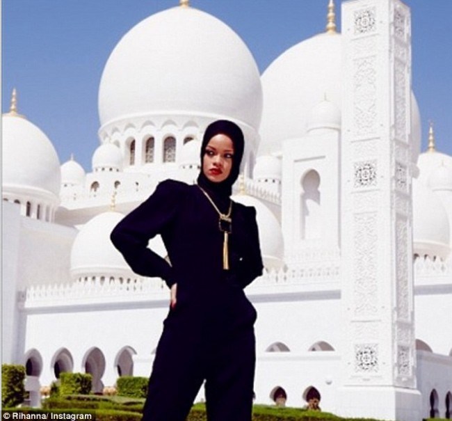 rihanna-abu-dhabi