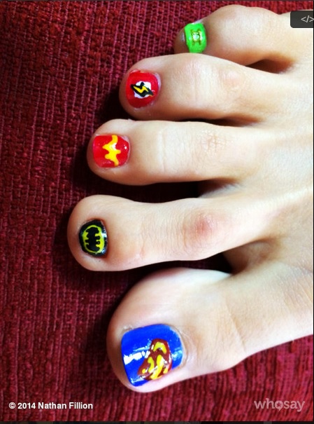 nathan-fillion-toes-2