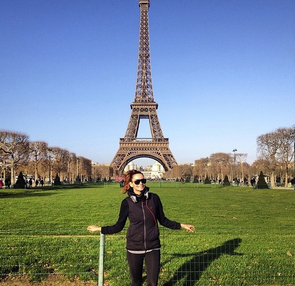 ricki-lee-eiffel-tower