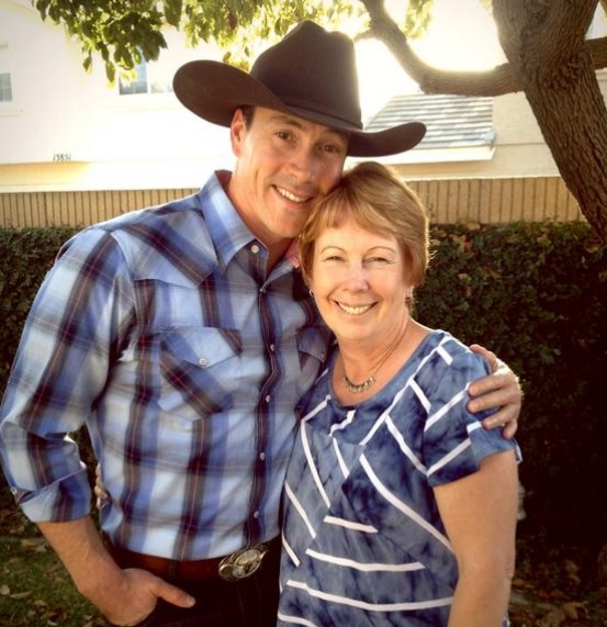 mothers-day-chris-klein