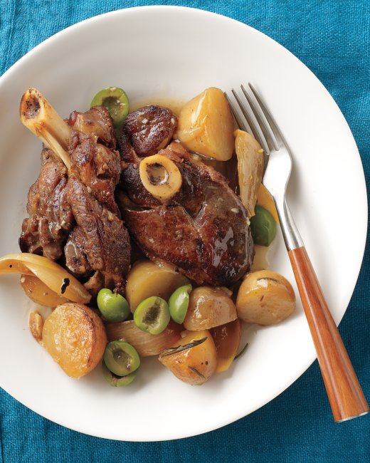 slow-cook-lamb-olives-potatoes