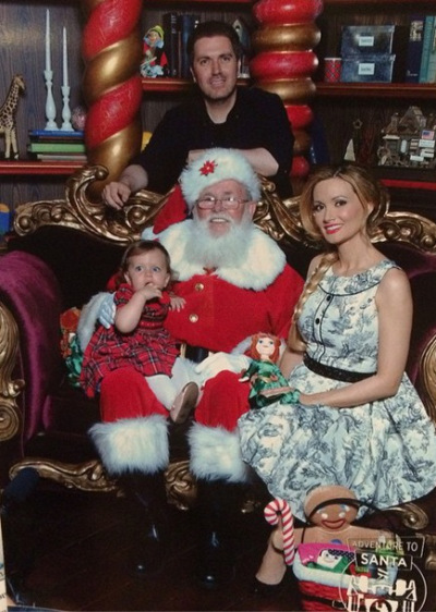 christmas-holly-madison