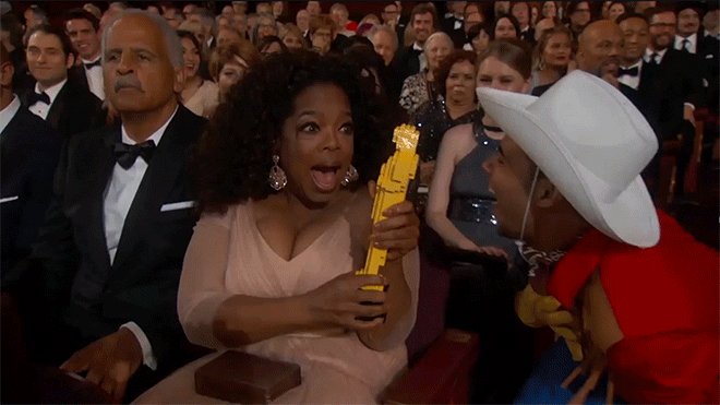 oscars-gifs-oprah-lego-oscar