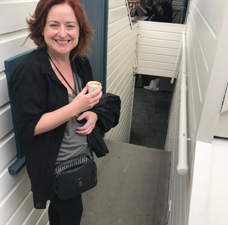 59293699-BF67-4F88-B9B3-CE76684331E6